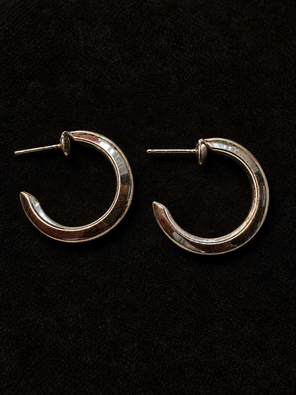 ⚜️ Chunky Hoop Earrings | Minimalist | Silver-Tone Post Back 💗
